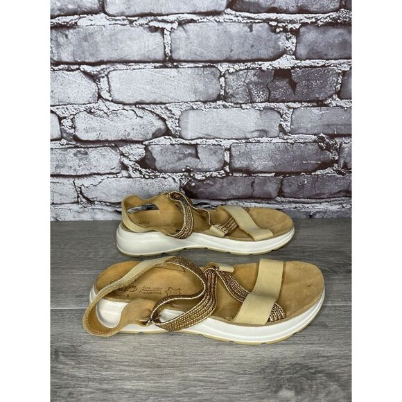 Fantasy Sandals Tan Nubuck Fabric Cross Strap Wedge Flex Sole Women’s 39EU/8.5US - Picture 13 of 16